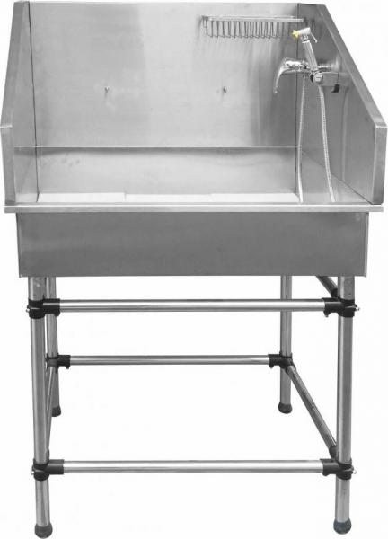 Klein RVS bad op poten incl. kraan